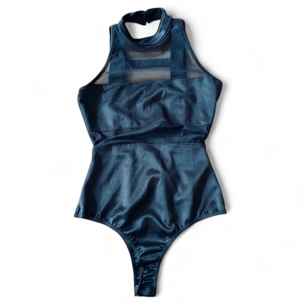 Studio F Shirred Halter One-Piece Swimsuit/ Bodysuit/ Size Small/ 8